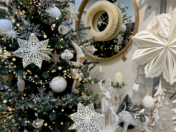 seasonaldecor1 seasonal decor 1